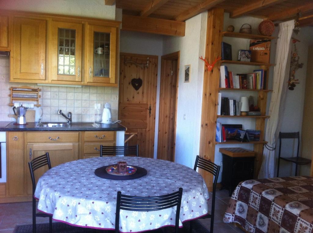 Les Gîtes du Cairn room 6